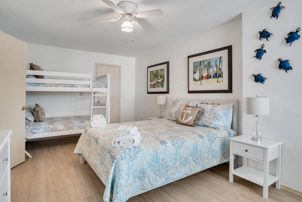 Ocean Bound Ocean Sounds In This 2 Bedroom 2 Bath Den Port Aransas Eksteriør bilde